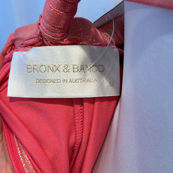 NWT Bronx and Banco Runway Goddess Metallic Deep V-Neck Gown Pink sz M - Picture 7 of 13